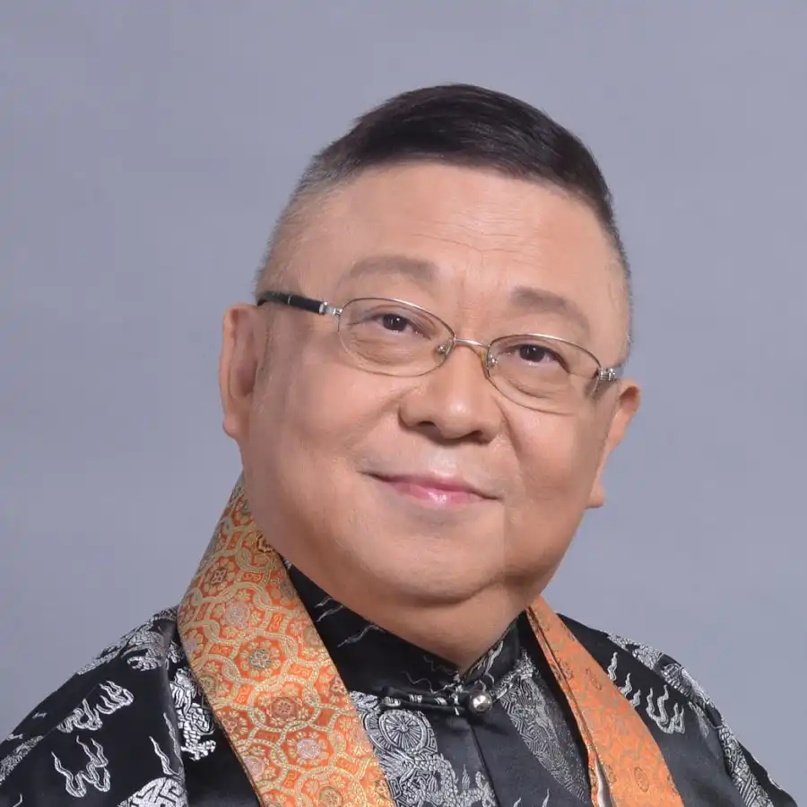 香港風水師李居明